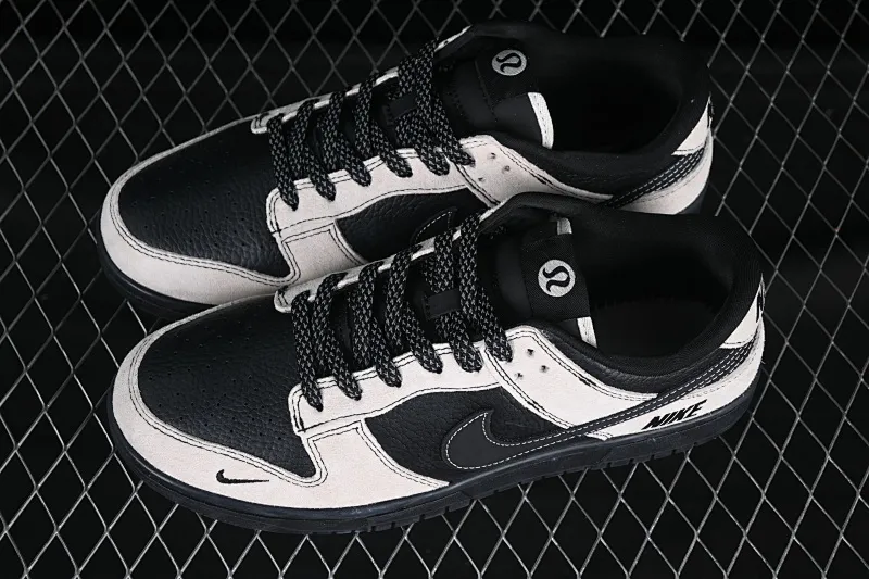 All categories Nk SB Dunk Series Nk SB Dunk Low High-end customized low-top sneakers Nike SB Dunk Low joint black and gray color low-top casual sports skateboard shoes SC9207-407